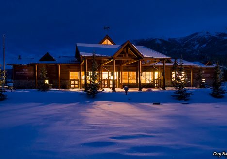 Denali Princess Wilderness Lodge at night
